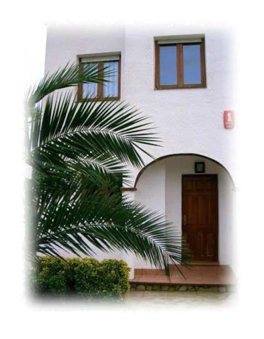 Villa Climatisee Bord De Mer Avec Piscine Privee Miami Platja  Exterior foto